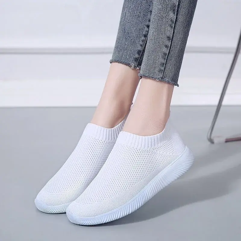 2024 Breathable Mesh Platform Sneakers for women Slip-on Soft Bottom Unisex Casual Shoes Super Light Comfort Couple Sports Shoes
