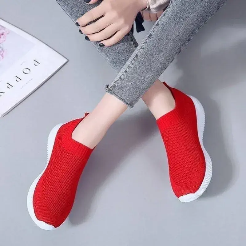 2024 Breathable Mesh Platform Sneakers for women Slip-on Soft Bottom Unisex Casual Shoes Super Light Comfort Couple Sports Shoes