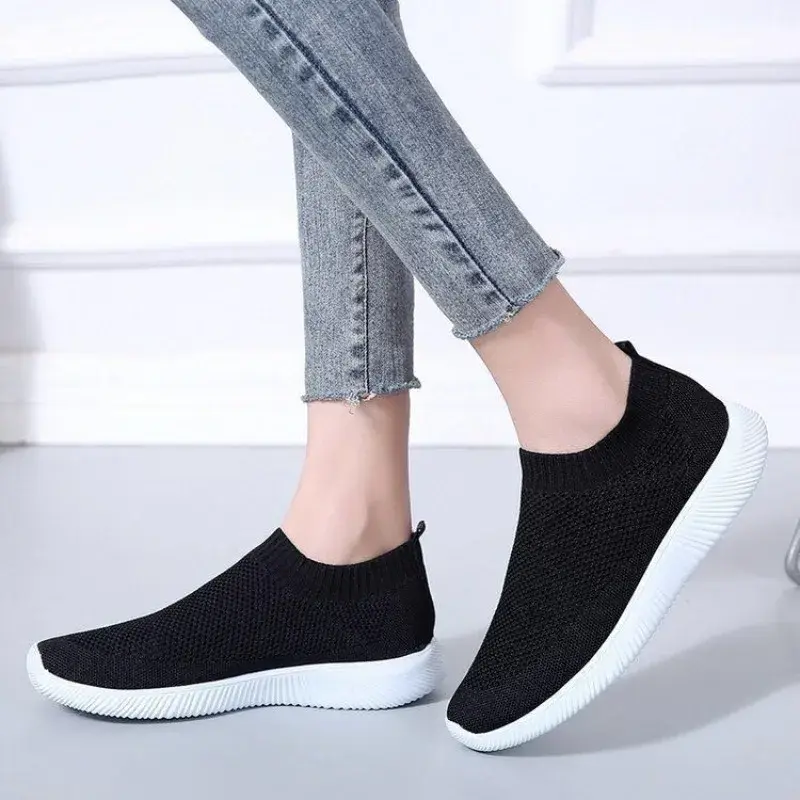 2024 Breathable Mesh Platform Sneakers for women Slip-on Soft Bottom Unisex Casual Shoes Super Light Comfort Couple Sports Shoes