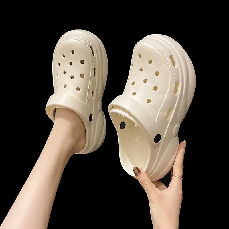 Chunky Platform Clogs Shoes for Women Thick Bottom Non Slip Beach Sandals Woman Summer 2025 Fashion Wedges EVA Sandals Slippers