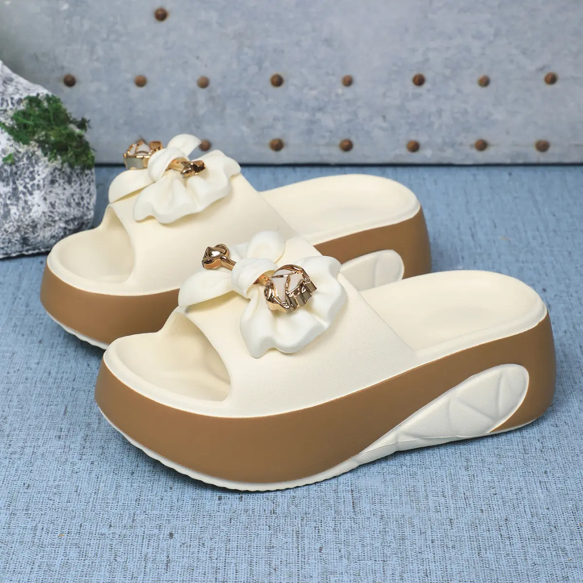 2025 Women Slippers EVA Soft Sole Summer Casual Women Platform Sandals Fashion Non-Slip Beach Slippers Luxury Slides Women