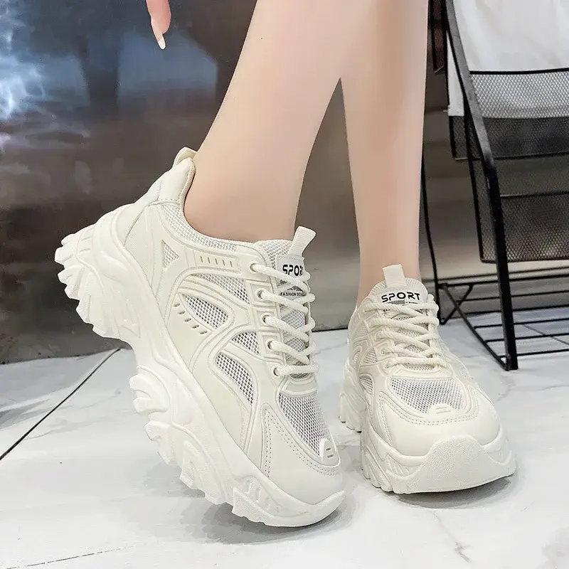 New Spring Fashionable Thick-soled Student White Shoes Comfortable/Wear-resistant Round-toe Breathable Sports and Casual Shoes