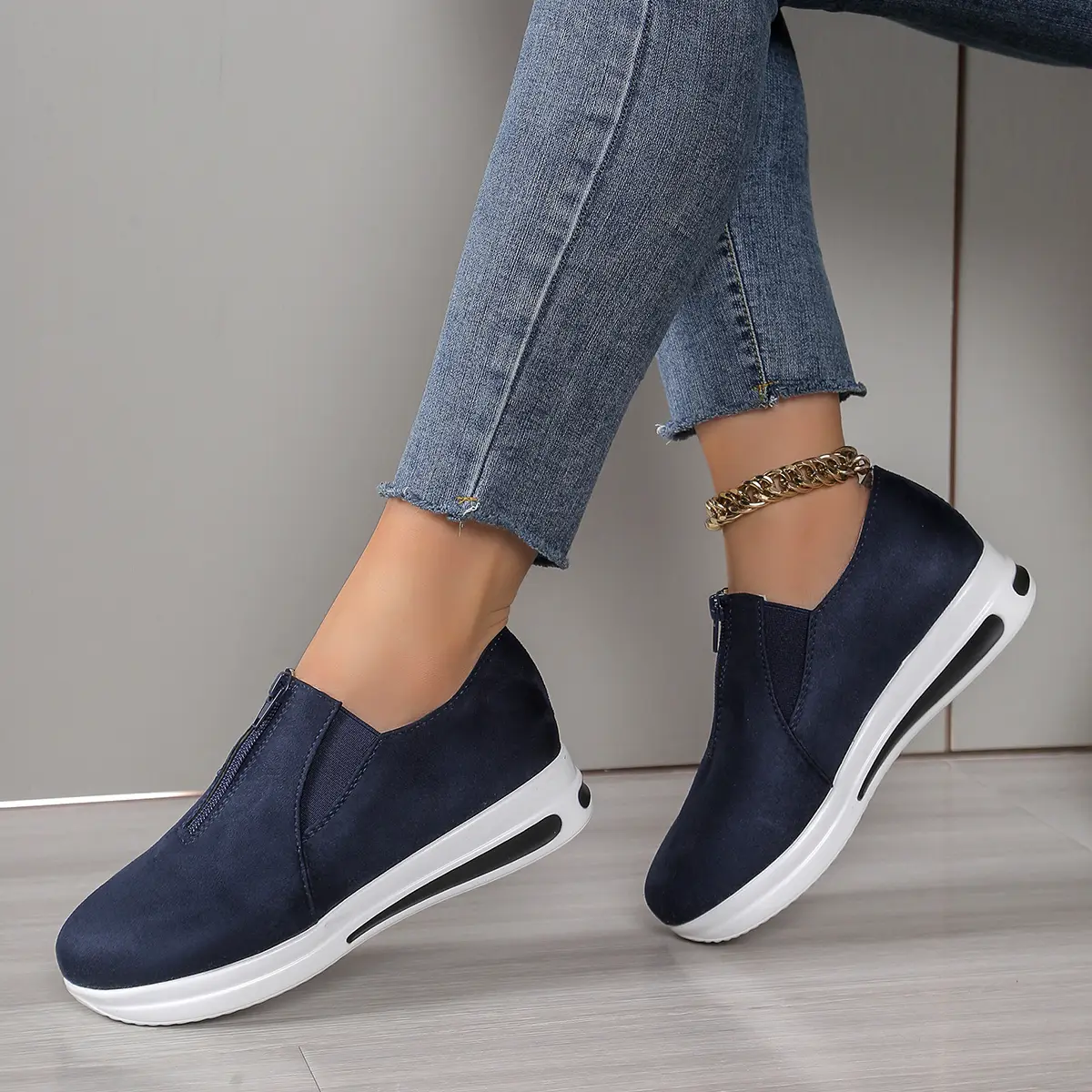 2025 fashion foreign trade large size women's thick sole sports shoe cover feet comfortable and breathable