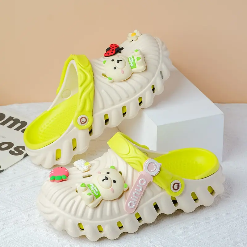 Summer Women's Slippers New Cute Soft Sole Sandals Indoor Soft Anti-Slip women'sSandals Hole Shoes  Beach Shoes
