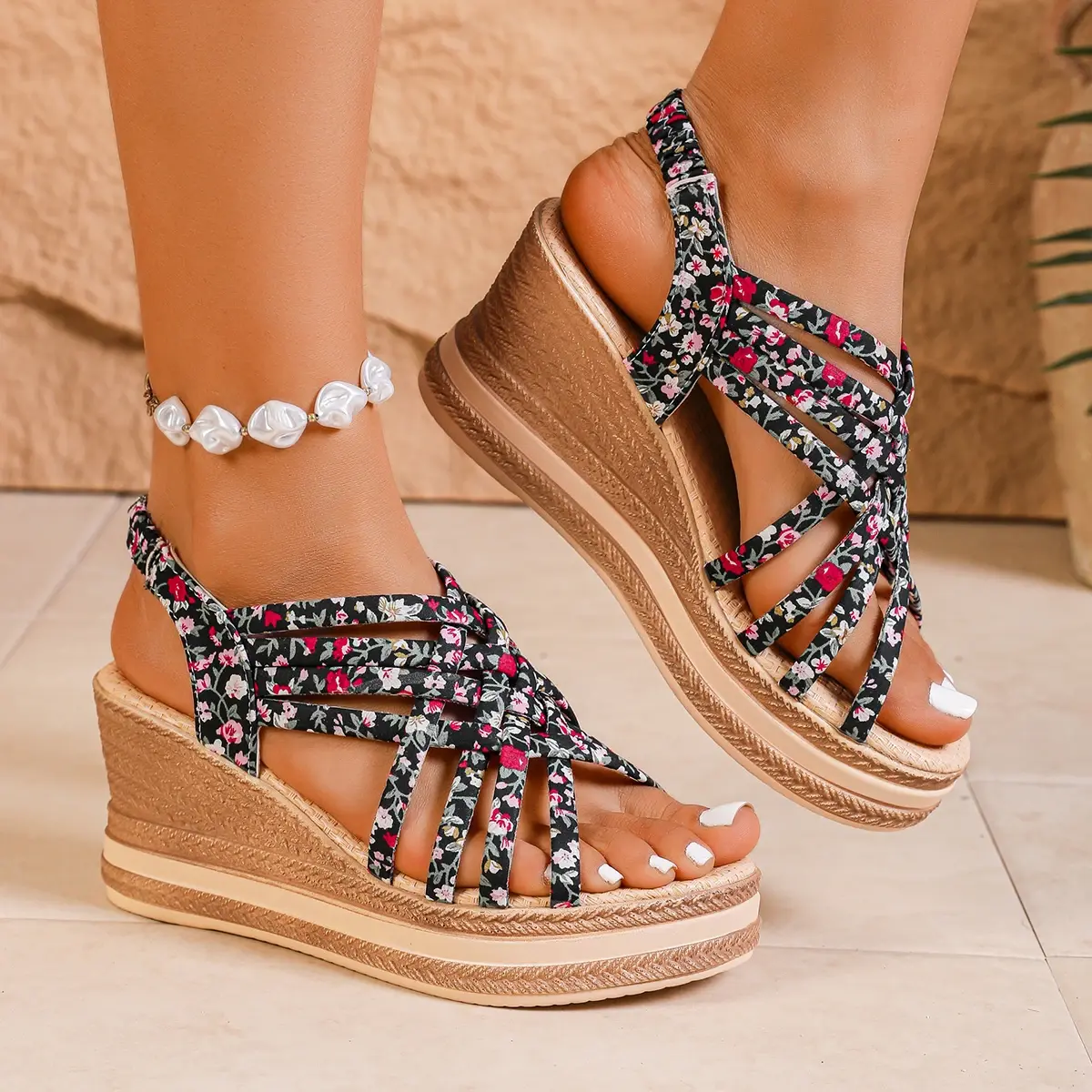2025 Summer New Women Flat Sandals Outdoor Fashionable Wedge Heel Thick Sole Heightening Women's Shoes Sandalias