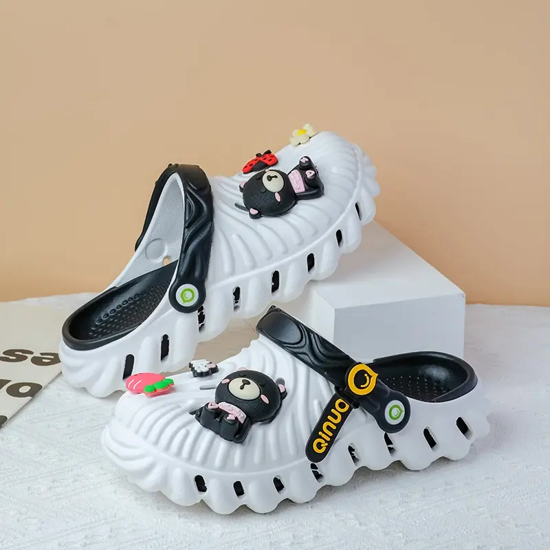 Summer Women's Slippers New Cute Soft Sole Sandals Indoor Soft Anti-Slip women'sSandals Hole Shoes  Beach Shoes