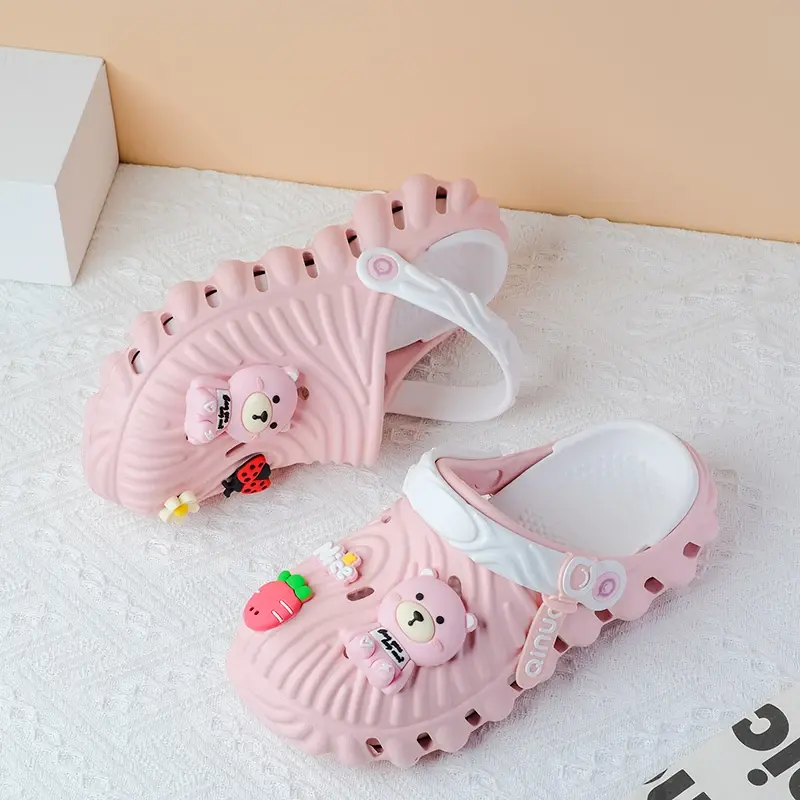 Summer Women's Slippers New Cute Soft Sole Sandals Indoor Soft Anti-Slip women'sSandals Hole Shoes  Beach Shoes