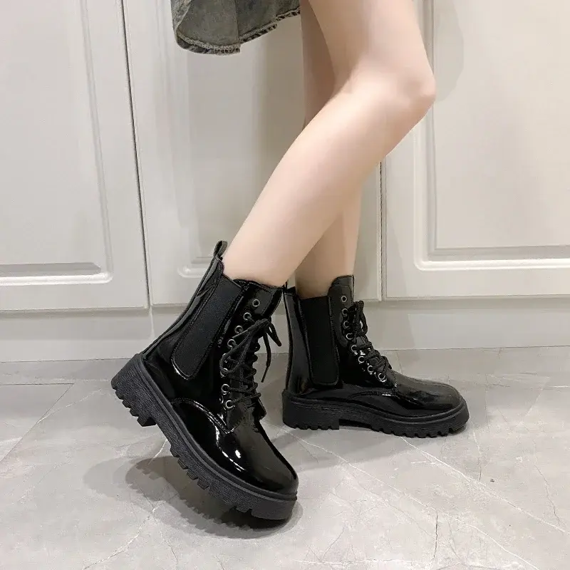 Women 2025 Autumn New Tooling Boots Lady Anti Slip Waterproof Lace Up Short Boots Students Casual Thick Heel Knight Boots