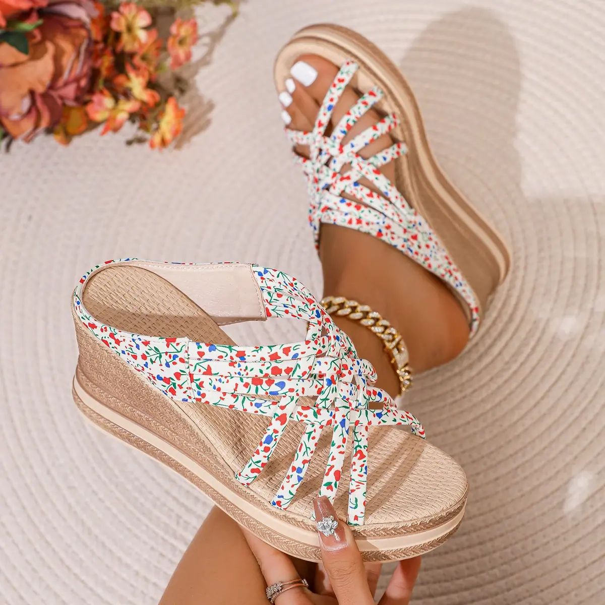 2025 Summer New Women Flat Sandals Outdoor Fashionable Wedge Heel Thick Sole Heightening Women's Shoes Sandalias