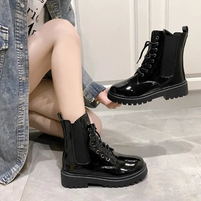 Women 2025 Autumn New Tooling Boots Lady Anti Slip Waterproof Lace Up Short Boots Students Casual Thick Heel Knight Boots