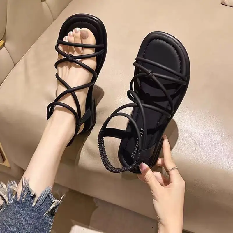 2025 New Sandals Women's Summer Flat Bottom Casual Beach Shoes Thick Sole Versatile Outwear Travel Daily Shoes