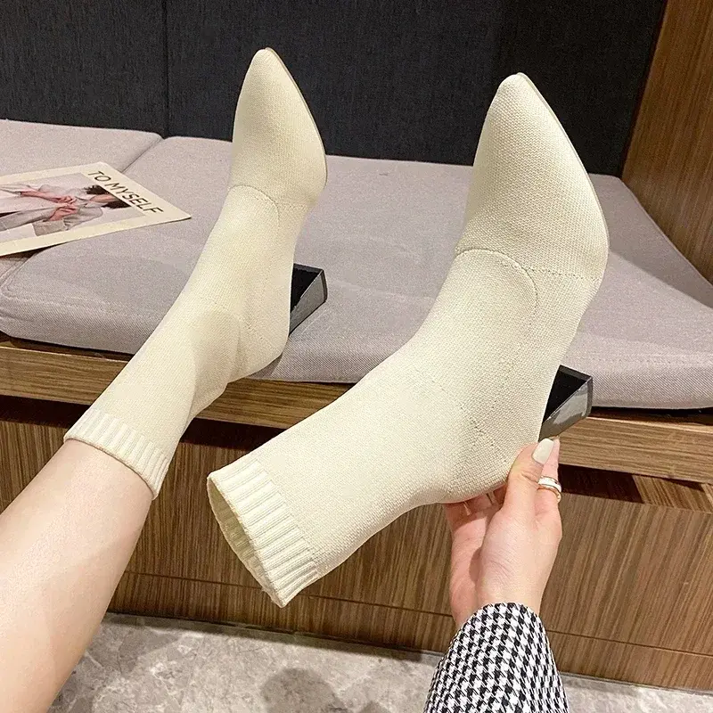 2024 New Women's Pointed Fashion Slim Socks and Boots Casual Fashion Thick High Heel Socks and Boots