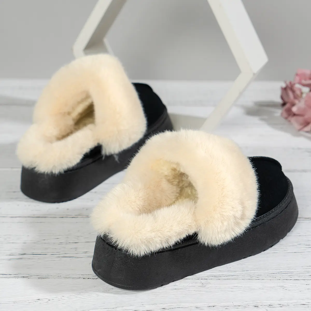 Winter Brand Plush Cotton Slippers Women Flats Shoes New Fashion Platform Casual Home Suede Fur Warm Slingback Flip Flops