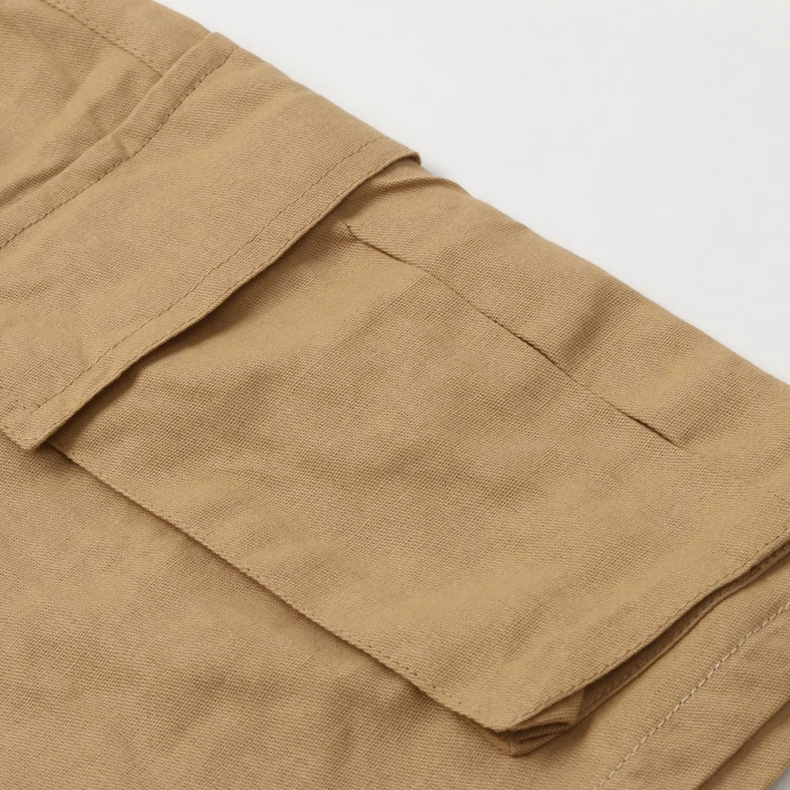 Men's Straight Leg Loose Cargo Shorts Elastic Waist Tie Solid Stretchy Multi Pockets Outdoor Sports Knee Length Jogging Shorts