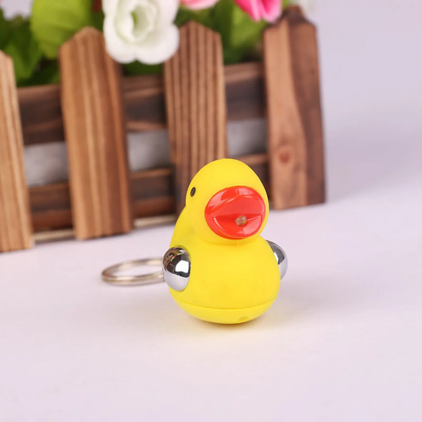 Key Holders Rings For Baby Joke Electric Stick Trick Shocking Chain Kids Toy Novelty Key Children Prank Mini Wallets For Women