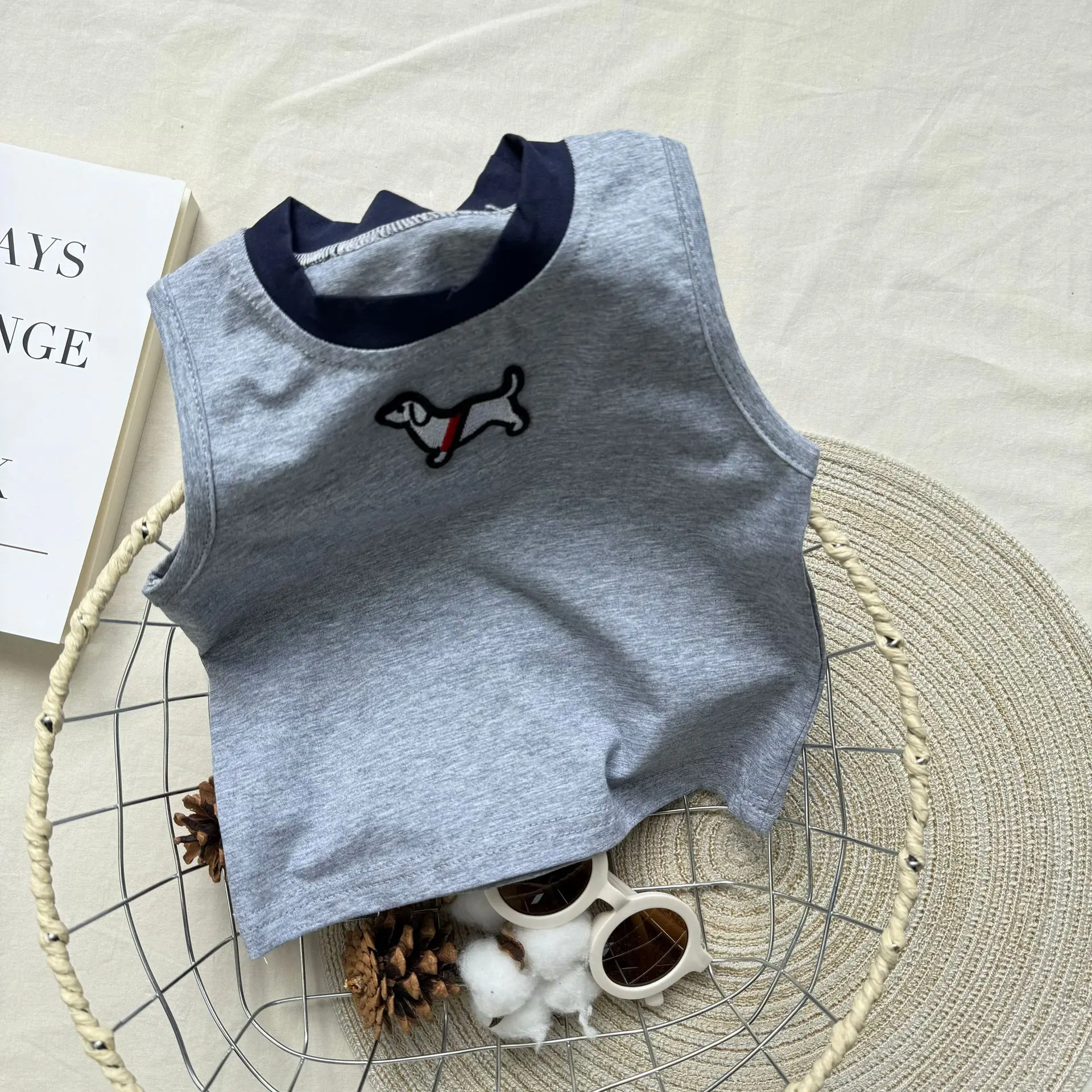 Korean Version Ins Vest T-shirt Sleeveless Bar Shorts for Boys and Girls, Cartoon Puppy Children's Clothing, Solid Color