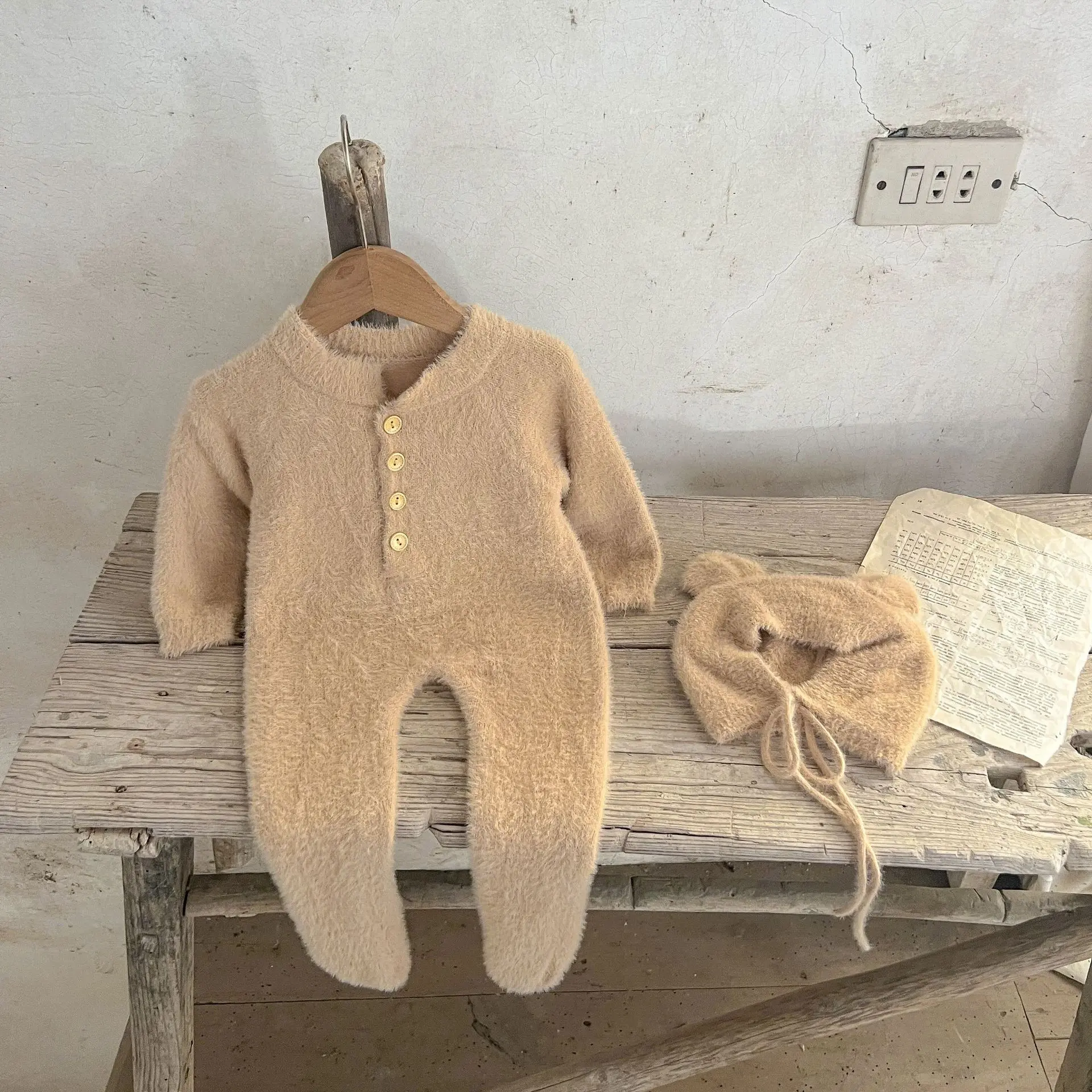2025 Autumn Winter New in Kids Baby Girls Boys Cute Clothing Set , Toddler Infant Mink Fur Solid Color Footbinding Romper + Hat