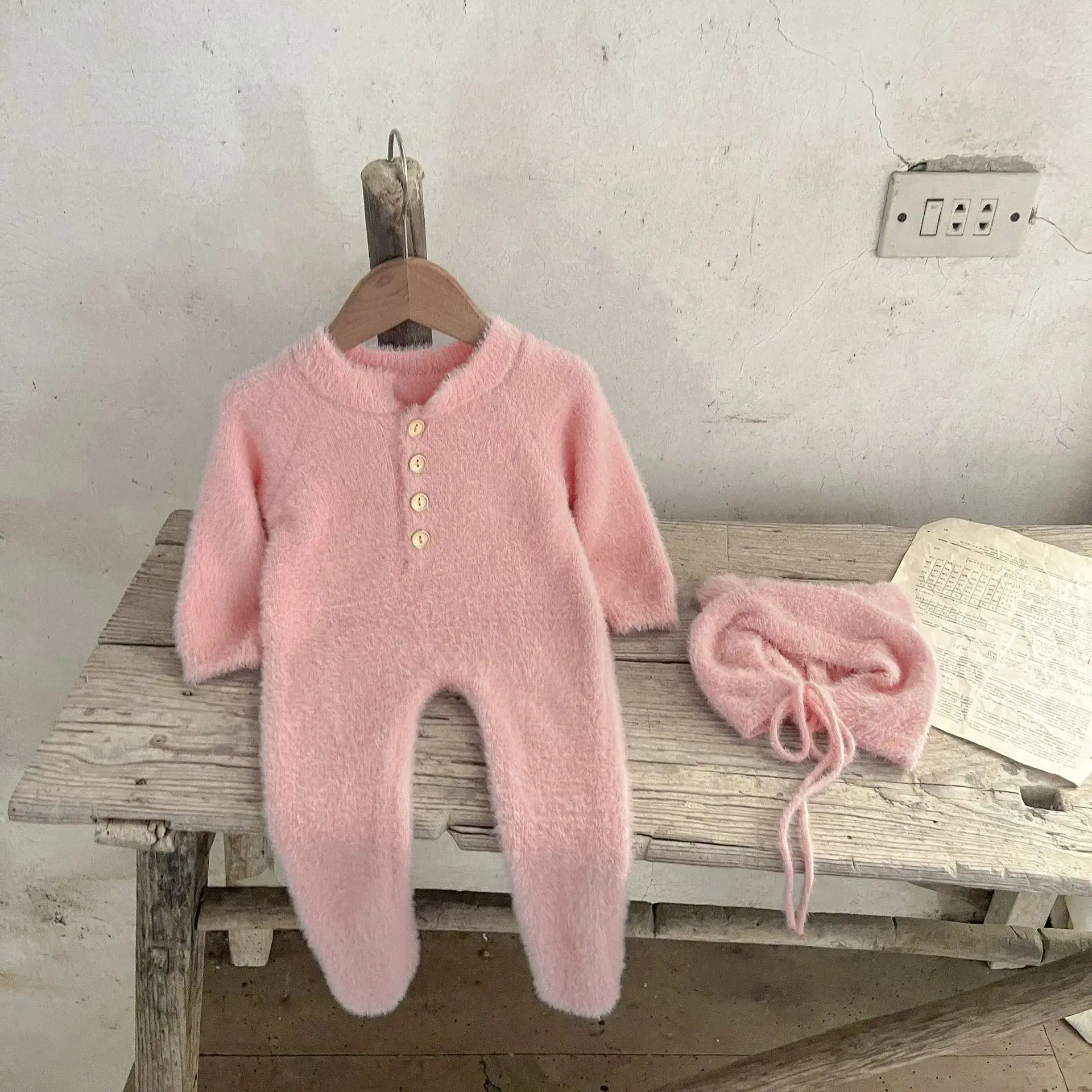 2025 Autumn Winter New in Kids Baby Girls Boys Cute Clothing Set , Toddler Infant Mink Fur Solid Color Footbinding Romper + Hat