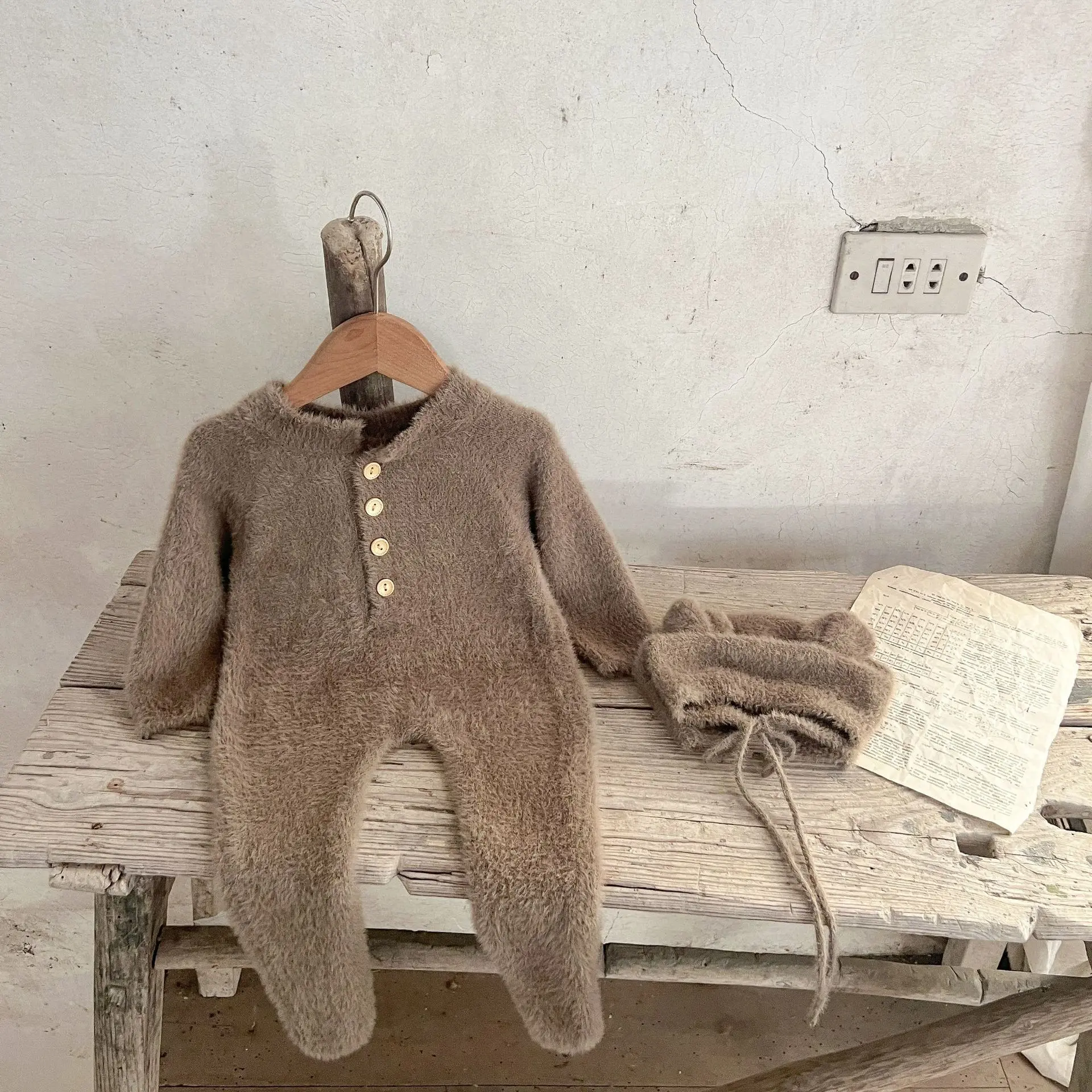 2025 Autumn Winter New in Kids Baby Girls Boys Cute Clothing Set , Toddler Infant Mink Fur Solid Color Footbinding Romper + Hat