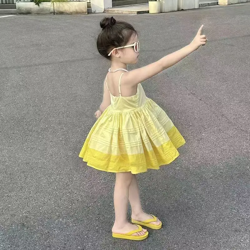 Girls' Dress 2025 Summer New Korean Princess Dress Sweet Children's Seaside Beach Dress Strap Skirt Trendy