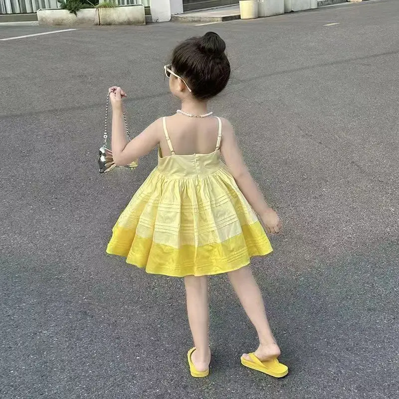 Girls' Dress 2025 Summer New Korean Princess Dress Sweet Children's Seaside Beach Dress Strap Skirt Trendy