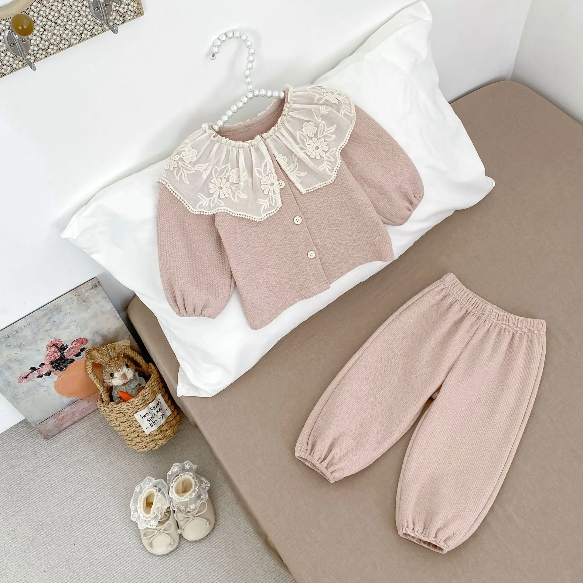2025 Autumn Girls' Long Sleeve Set New Versatile Cotton Large Lace Collar Cardigan Top Long Pants Two Piece Set