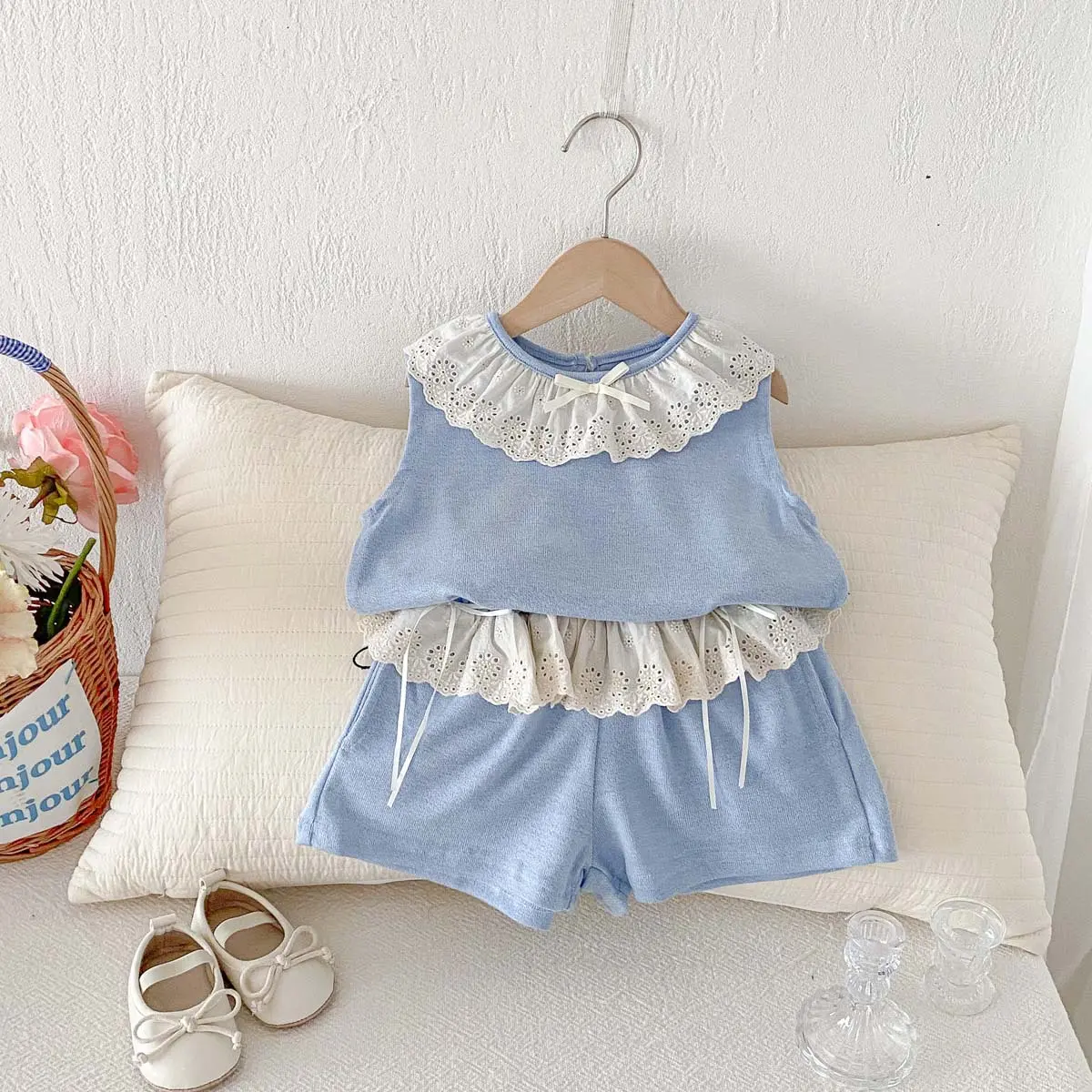 Korean Children's Clothing Girls' Summer Set 2025 New Stylish Lace Lace Collar Sleeveless Shorts Two-piece Set