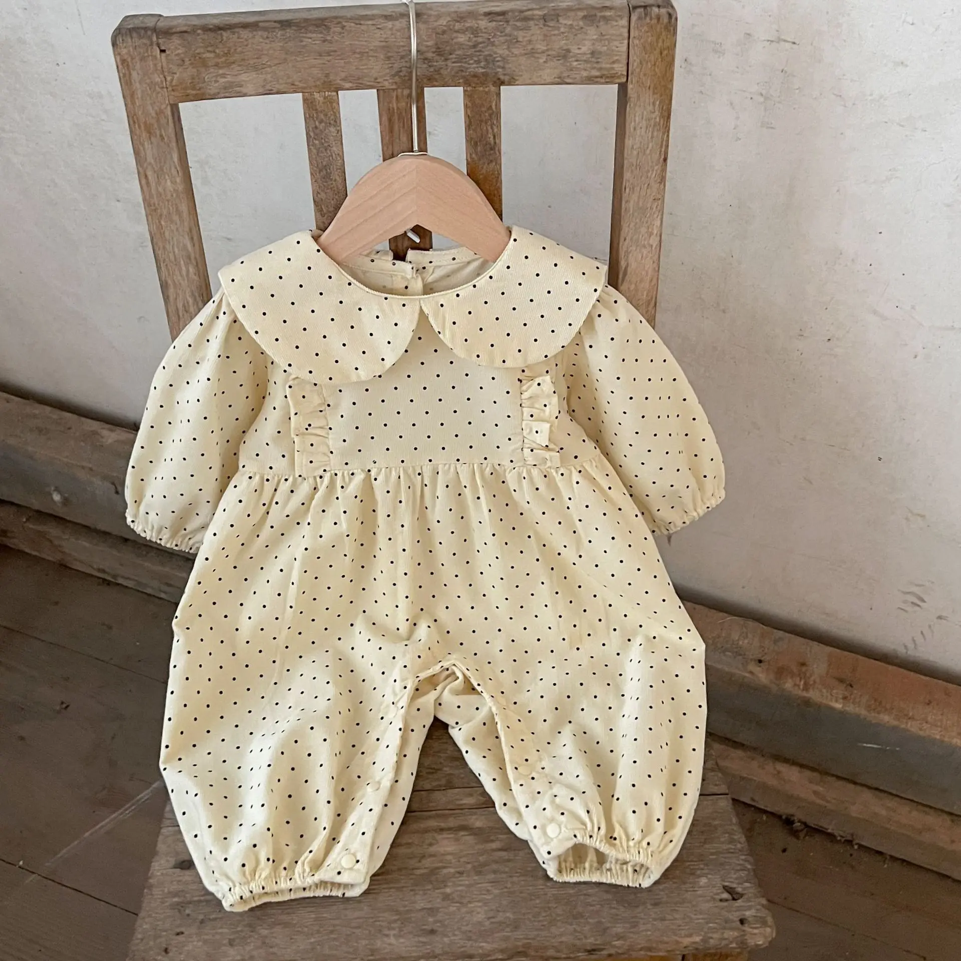 Ins New Baby Jumpsuit Autumn Versatile Lapel Polka Dot Bag Fart Clothes for Girls Baby Corduroy Ha Clothes Long Crawling