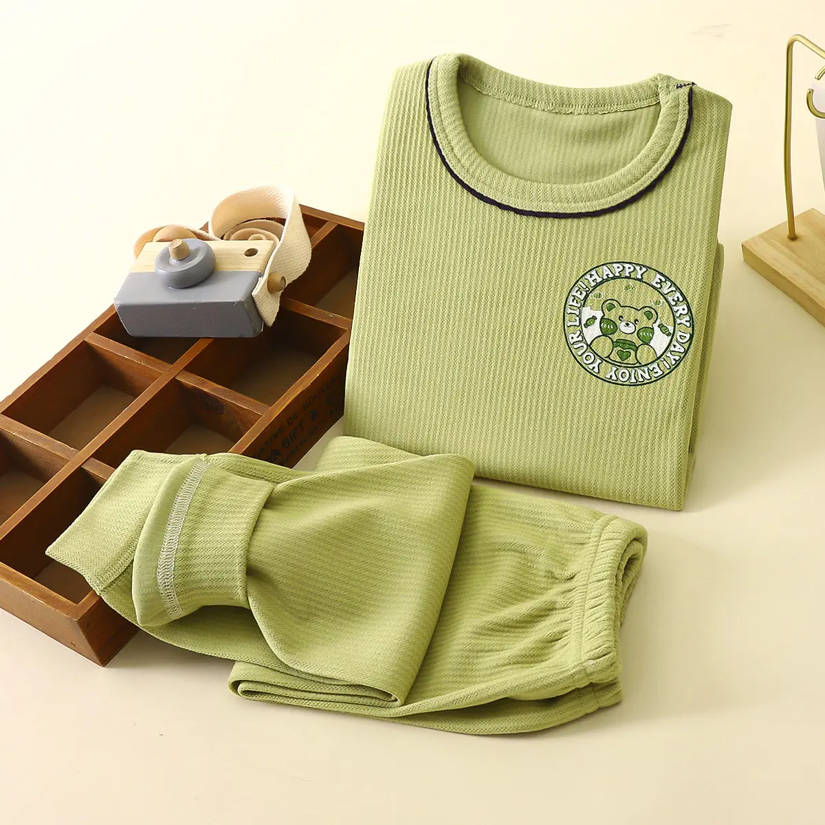 Autumn and Winter Children's Velvet A-class Autumn Clothes and Pants Set, Warm Underwear Set, Children's Home Clothes Set