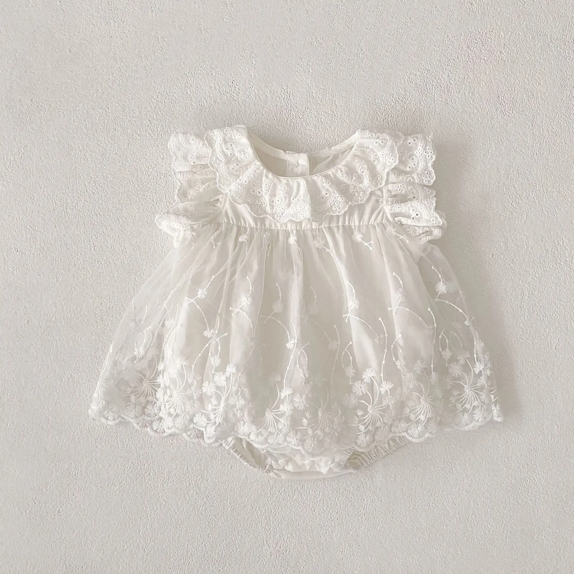 Summer Baby Clothes with Flying Sleeves and Triangular Climbing Clothes, Korean Style Mesh Lace and Lace Round Neck Jumpsuit