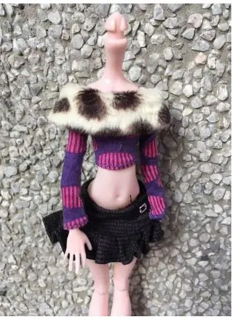 324