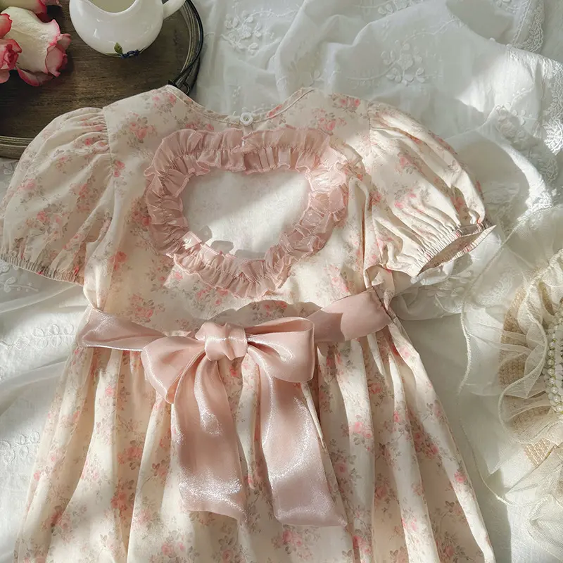 2025 summer new Korean version heart hollow out girls' dress floral children's dress short sleeved princess dress