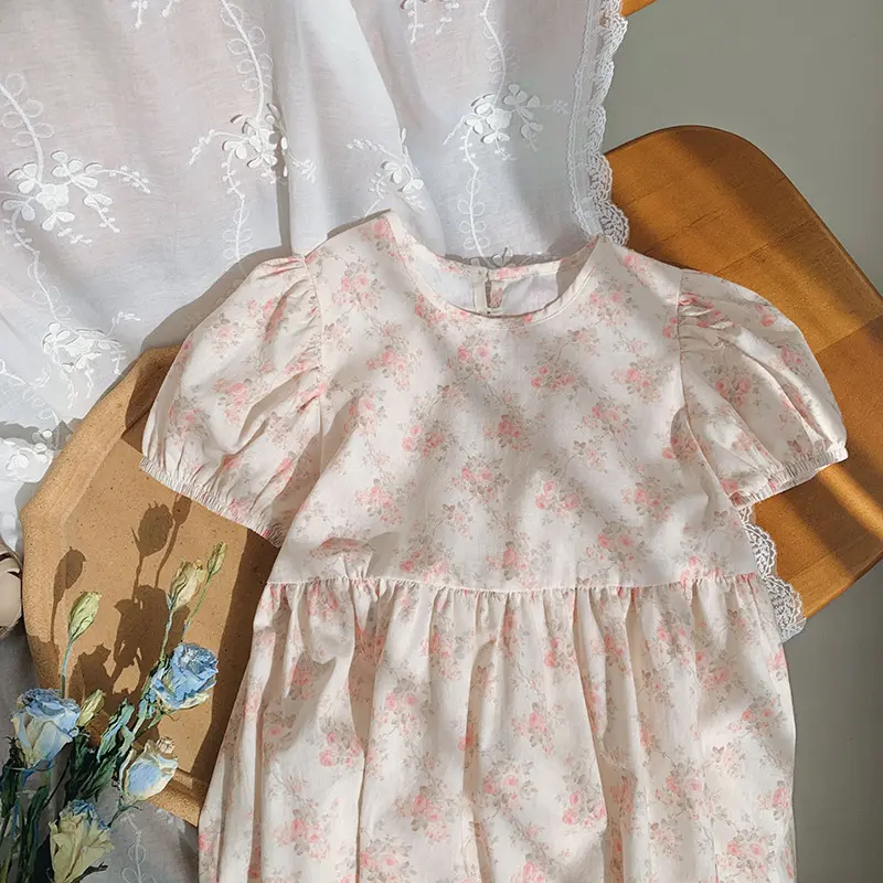 2025 summer new Korean version heart hollow out girls' dress floral children's dress short sleeved princess dress