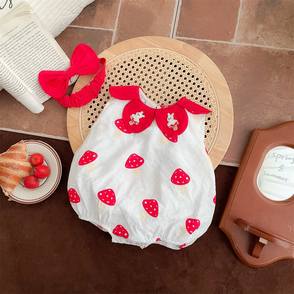 2025 Summer Baby Girl Strawberry Print Petal Collar Sleeveless Romper with Headband Instagram Fashion