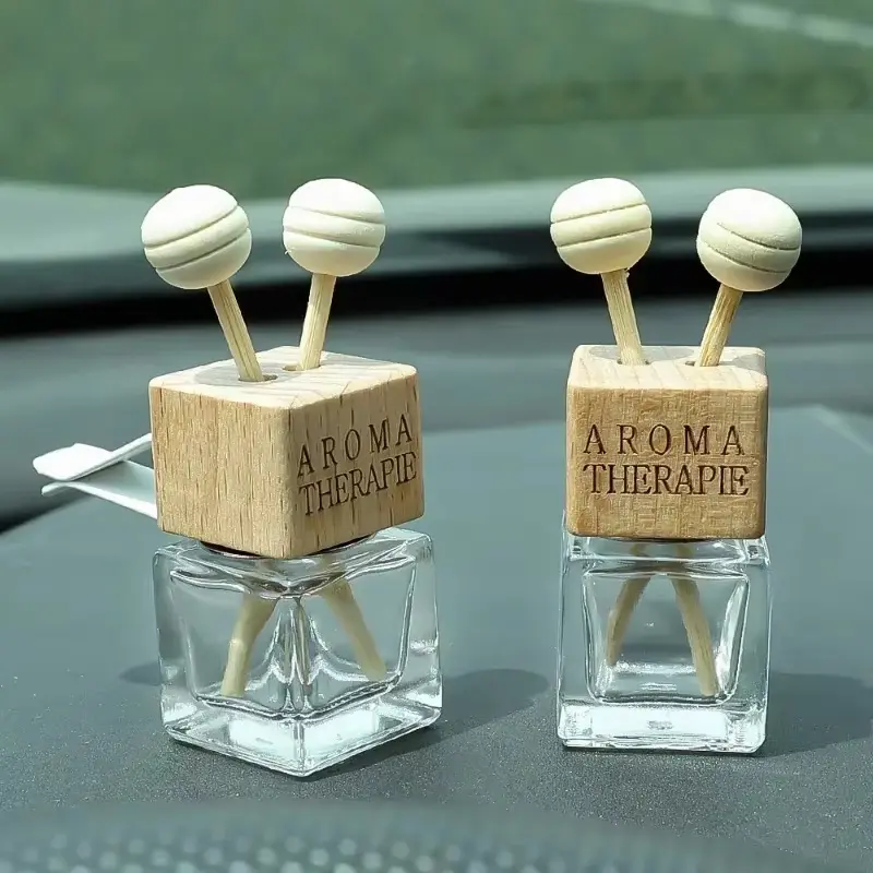 Car Perfume Bottle Interior Air Conditioner Outlet Clip Square Glass Aromatherapy Bottle Deodorizer Air Freshener Auto Decor
