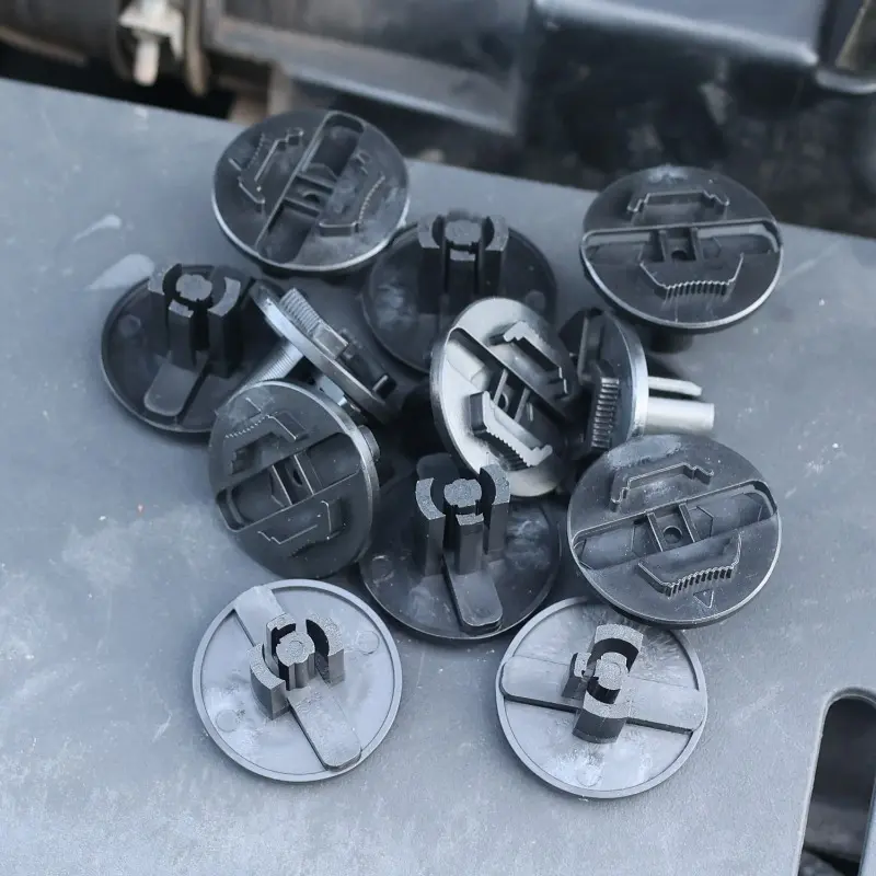8/4Pcs Headlight Fastener Clip 1248210520 for Mercedes Benz W124 300CE E420 E320 E300 260E 300E 400E 500E 300D Auto Fastener