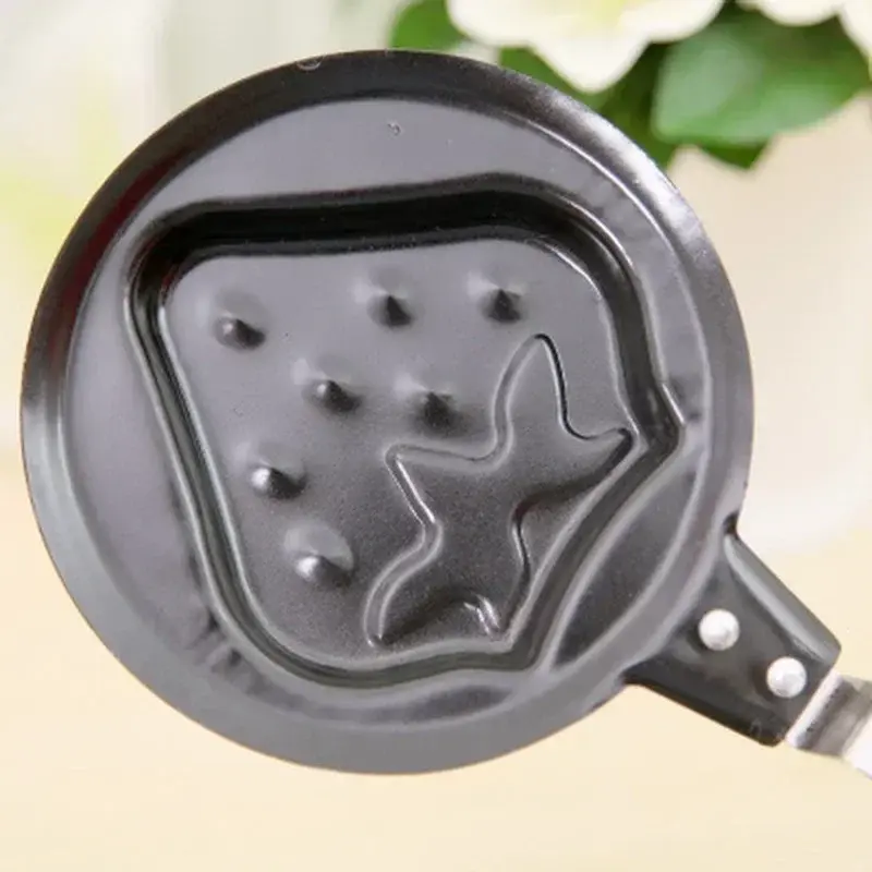 Mini Omelette Kitchen Supplies Breakfast Love Pancake Pan Heart Shaped Omelette Pan Without Lid Cast Iron Black Items