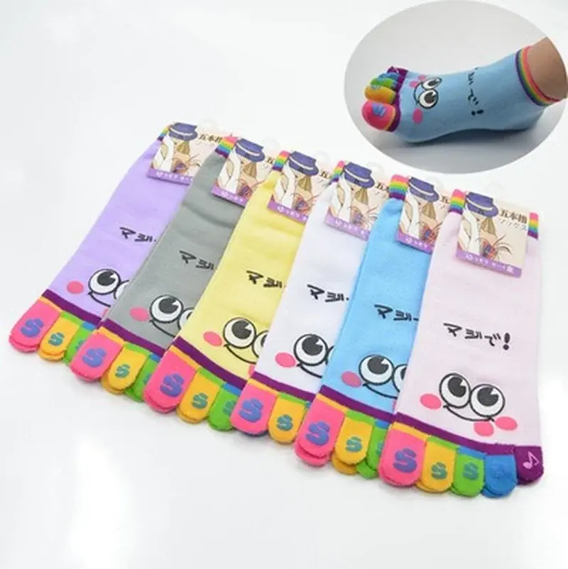Cute Casual Five-toe Mid-tube Finger Show Fun Short Cartoon Cotton Smiley Bear Socks