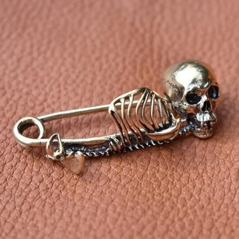 Dark Vintage Gothic Skull Safety Brooch Blanket Scarf Sweater Pin Halloween Retro Jewelry Accessories