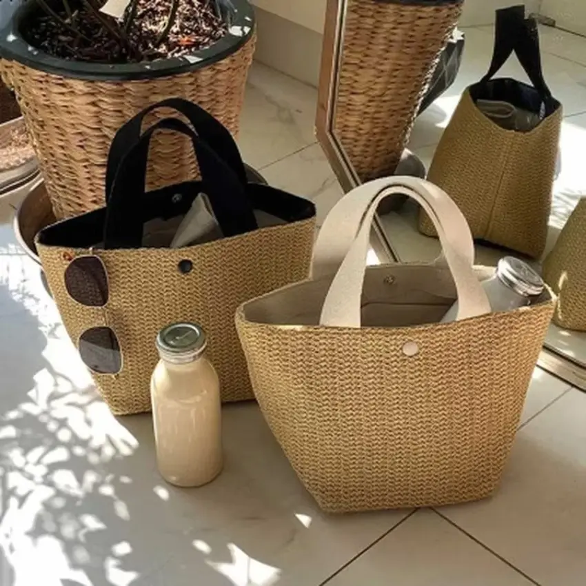 1Pcs Casual Rattan Women Handbags Summer new Beach Straw Bags Wicker Woven Female Totes Large Capacity Ladies Buckets Travel Bag