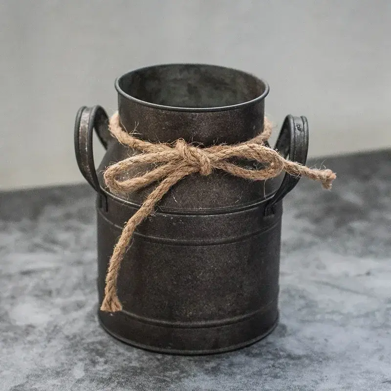 Retro Old Tin Flower Bucket Furnishings Props Garden European Milk Jug Single Plant Pot Vase Decoration Ornaments Home Decor