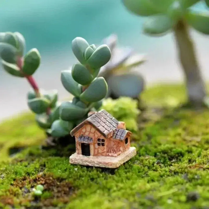 Home Desktop Small Crafts Mini Statues Doll House Stone House Garden Decoration Micro Landscape Garden Hut Miniature Resin