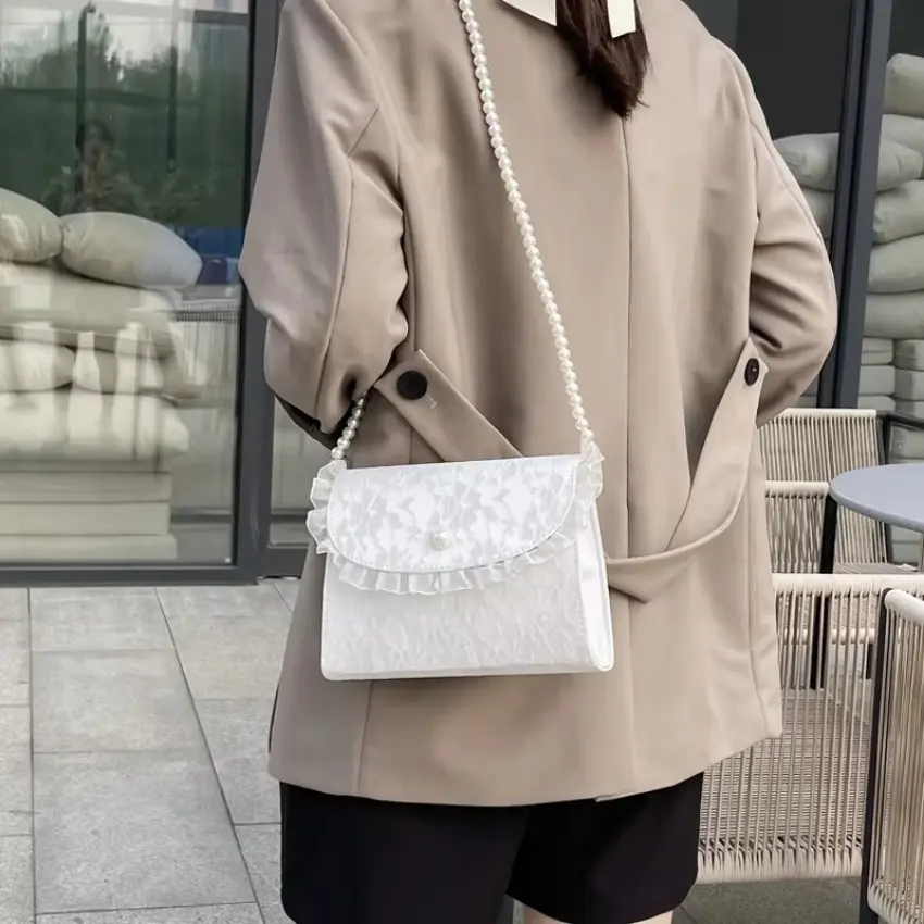 1 Pcs New Fashion ladies Bag Summer Net Red Pearl Chain One Shoulder Small Bag Fashiona And Gentle Style Temperament Small Bag