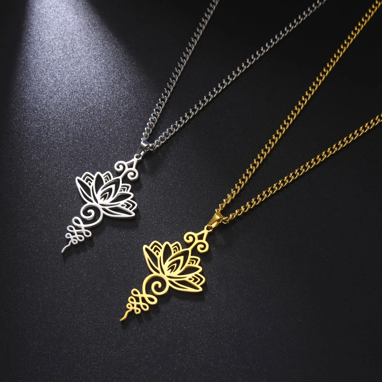 Fashion Pendant Necklaces Trendy Football Link Chain Soccer Charm Necklace Pendant Gold Color Sport Ball Jewelry Men Boy Gift
