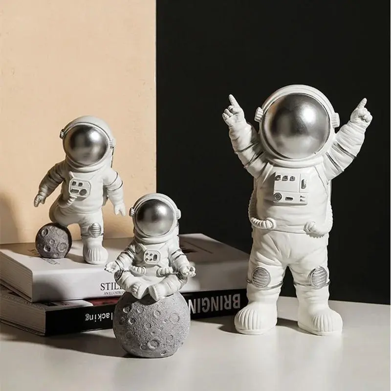 3Pcs/Set Lovely Model Little Astronaut Car Suitable Home Living Room Desktop Decorate Astronaut Decoration Birthday Friend Gift