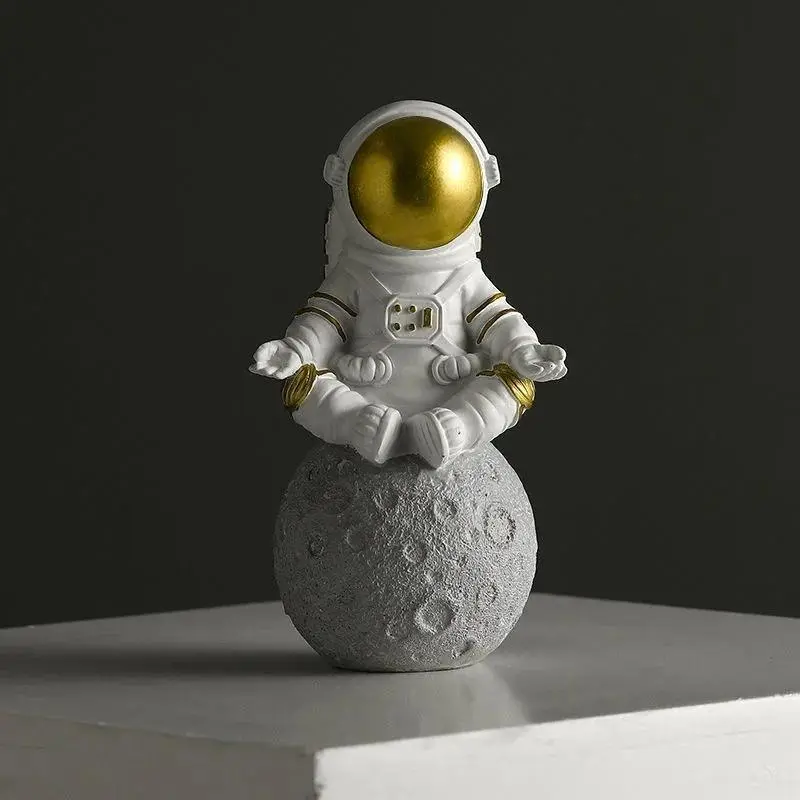 3Pcs/Set Lovely Model Little Astronaut Car Suitable Home Living Room Desktop Decorate Astronaut Decoration Birthday Friend Gift