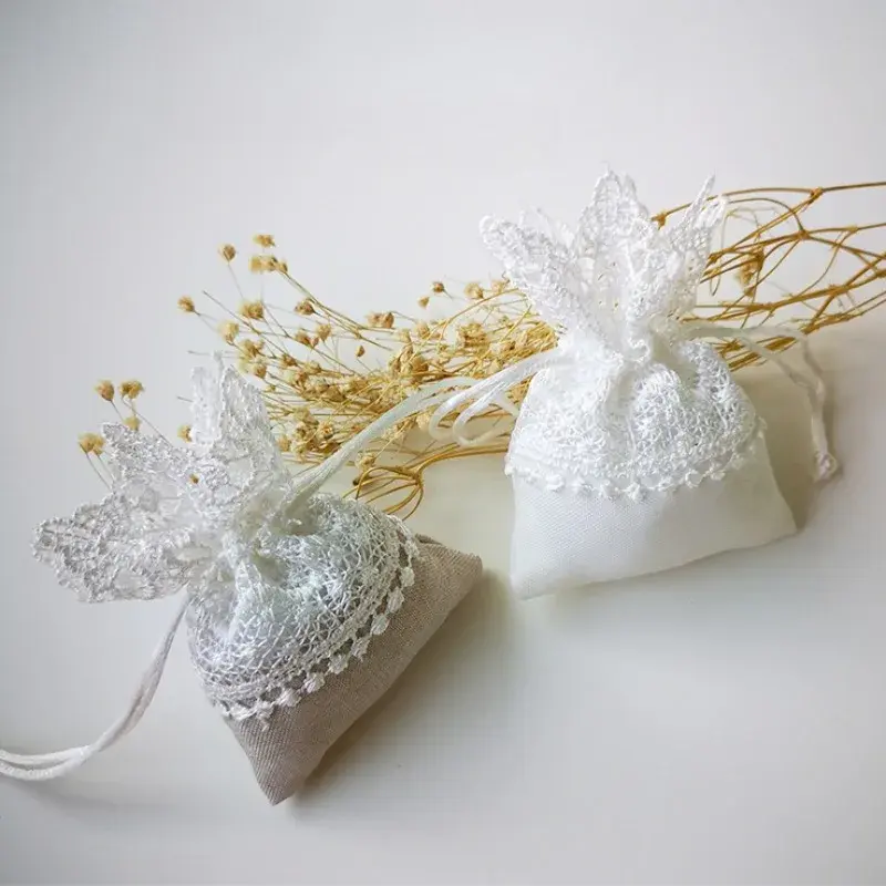 Birthday Candy Packaging Bag 10Pcs Lace Wedding Candy Bag European Brocade Bag Drawstring Embroidery Souvenir Gift Bag Jewelry