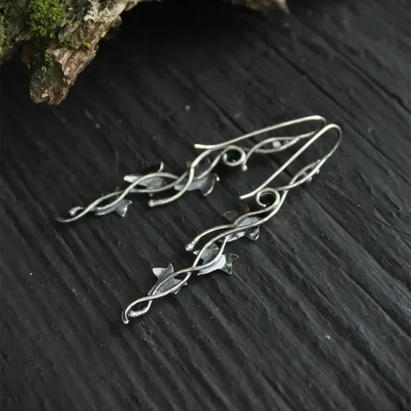 Creative Design New Vintage Women's Silver Earrings Plant Leaves Irregular Design Korean Fashion Accessories For Women Gifts