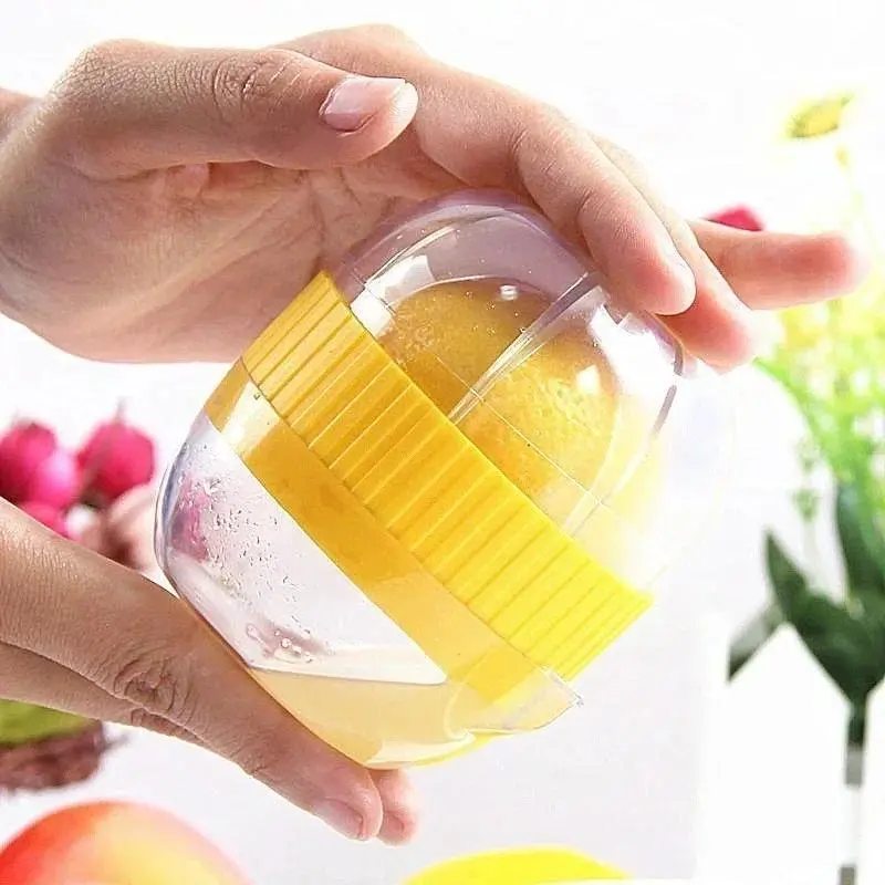 Practical Kitchen Fruit Juicer Mini Orange Lemon Squeezers Citrus Lime Juice Small Tools Manual Press Cooking Accessories