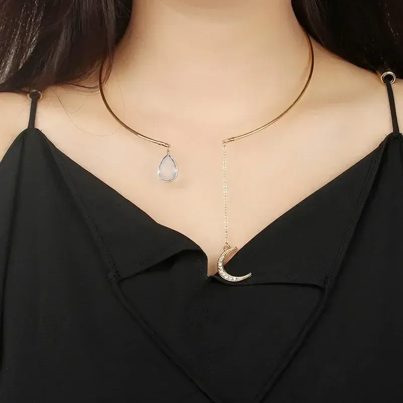 Women's Water Drop Necklace Collar Creative and Fashionable Neck Jewelry Niche Design Sense High-end Moon Studded Diamond